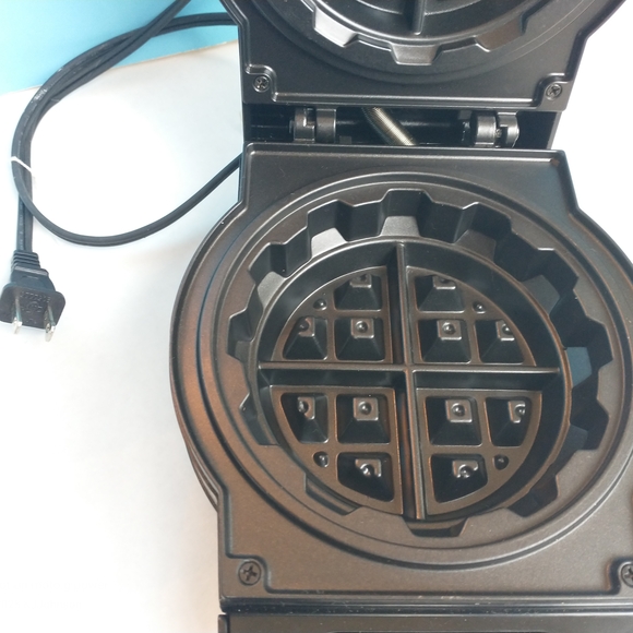 Belgium Stuffed Waffle Maker Wafflizer by PowerXL - Picture 2 of 6